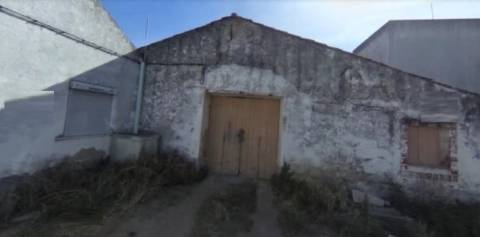 Terreno para construção de prédio em Pinheiro de Loures