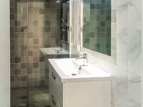 Apartamento T1 Remodelado no Centro de Lisboa para Investimento.