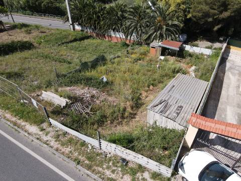Terreno urbano para construção de moradia unifamiliar ou bi-familiar com 363m2 em A-da- Beja