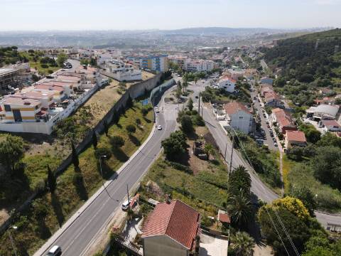 Terreno urbano para construção de moradia unifamiliar ou bi-familiar com 363m2 em A-da- Beja