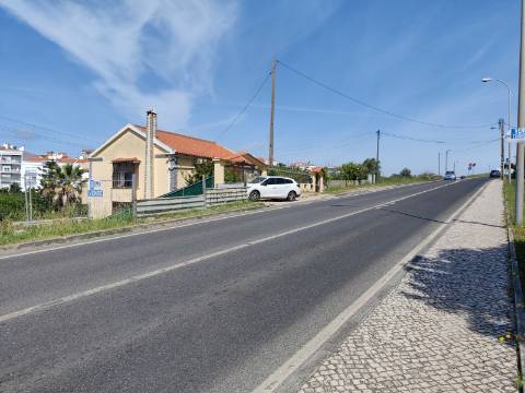 Terreno urbano para construção de moradia unifamiliar ou bi-familiar com 363m2 em A-da- Beja