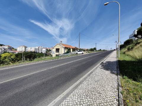 Terreno urbano para construção de moradia unifamiliar ou bi-familiar com 363m2 em A-da- Beja