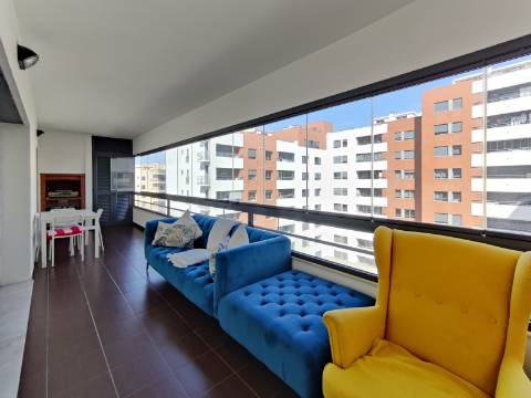 Apartamento T2 Mobilado nas Colinas do Cruzeiro | Odivelas