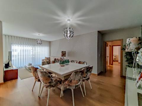 Apartamento T2 Mobilado nas Colinas do Cruzeiro | Odivelas