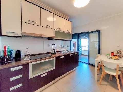 Apartamento T2 Mobilado nas Colinas do Cruzeiro | Odivelas