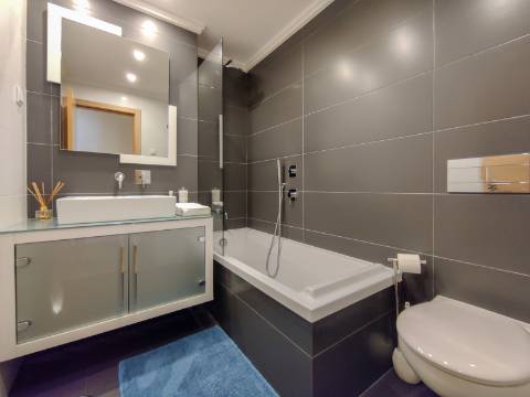 Apartamento T2 Mobilado nas Colinas do Cruzeiro | Odivelas