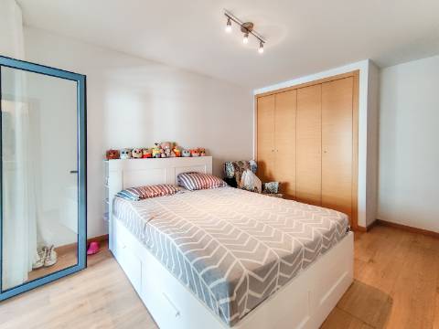 Apartamento T2 Mobilado nas Colinas do Cruzeiro | Odivelas