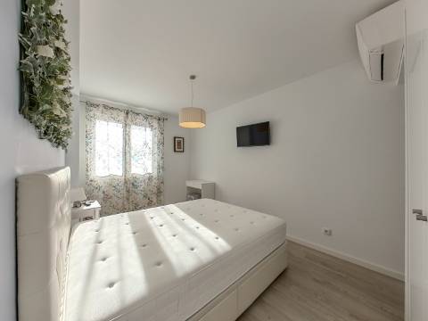 Apartamento T2 novo para arrendamento no Infantado, em Loures.