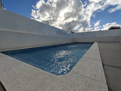 Apartamento T3 de Luxo em Condomínio Privado Loures