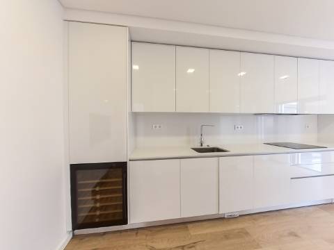Apartamento T3 de Luxo em Condomínio Privado Loures