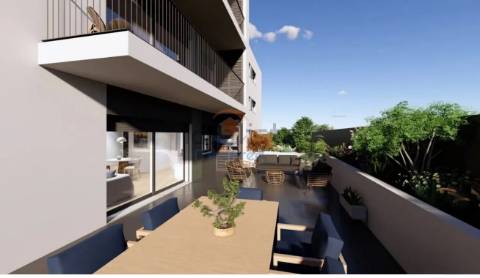 Apartamento T3 em condomínio privado em Pinheiro de Loures