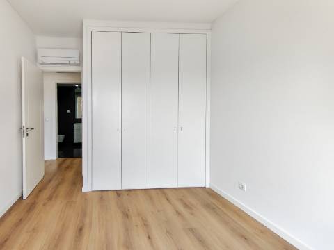 Apartmento Penthouse T3+1 nas Colinas do Cruzeiro