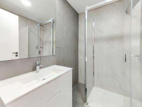 Apartmento Penthouse T3+1 nas Colinas do Cruzeiro