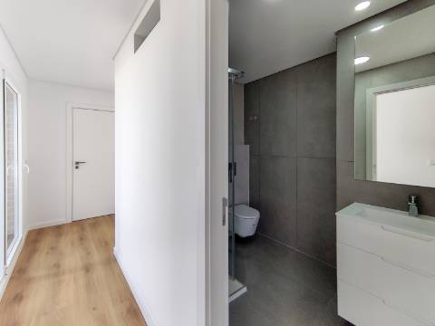 Apartmento Penthouse T3+1 nas Colinas do Cruzeiro