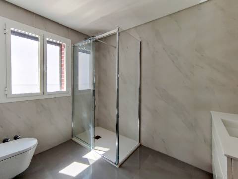 Penthouse T3 Duplex com Terraço e Box | Colinas do Cruzeiro, Odivelas