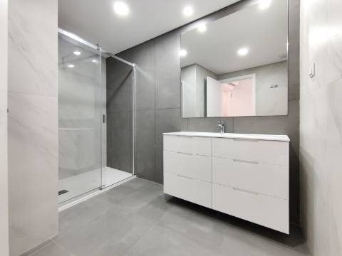 Penthouse T3 Duplex com Terraço e Box | Colinas do Cruzeiro, Odivelas