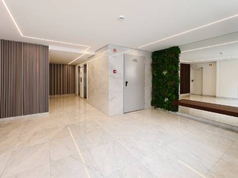 Apartamento T3+1 (T4) com Terraço e Estacionamento para 4 Viaturas | Colinas do Cruzeiro, Odivelas