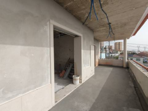 Moradia Geminada T3+1 Terraço - Granjas Novas (Em Construção)