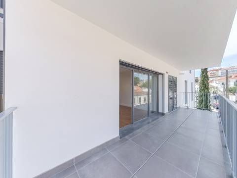 Apartamento T2 | Acabamentos de Qualidade | Loures