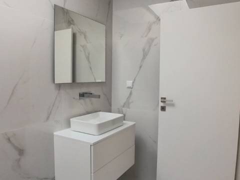 Moradia T4 em Condomínio Exclusivo | Fanqueiro, Loures