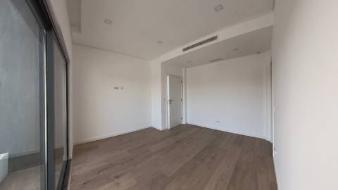 Moradia T4 em Condomínio Exclusivo | Fanqueiro, Loures