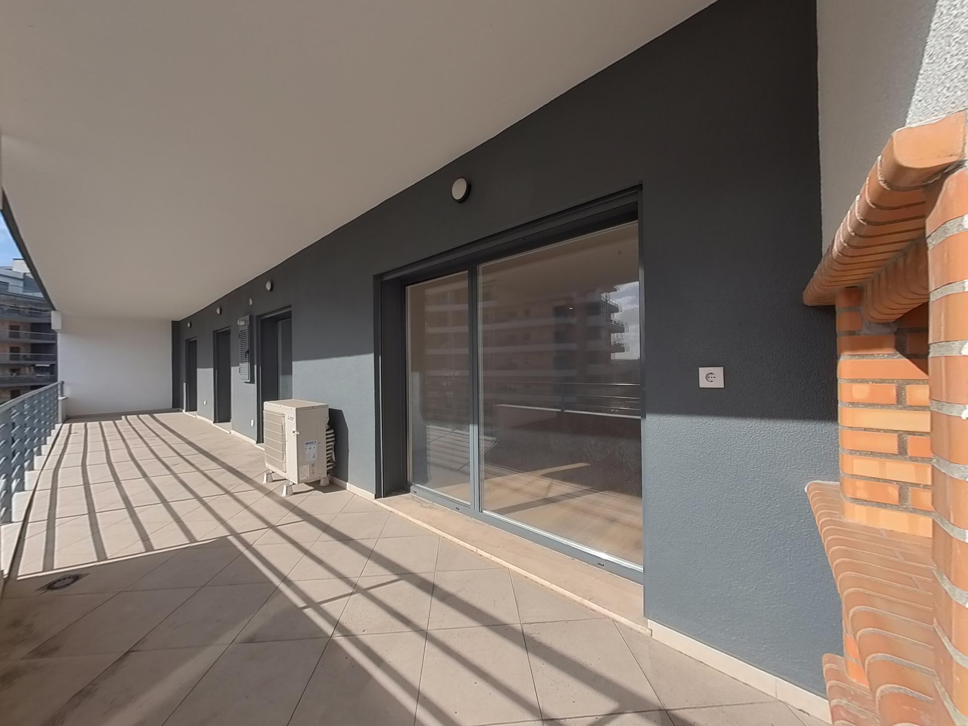 Apartamento T3 na Urbanização Colinas do Cruzeiro, Odivelas.