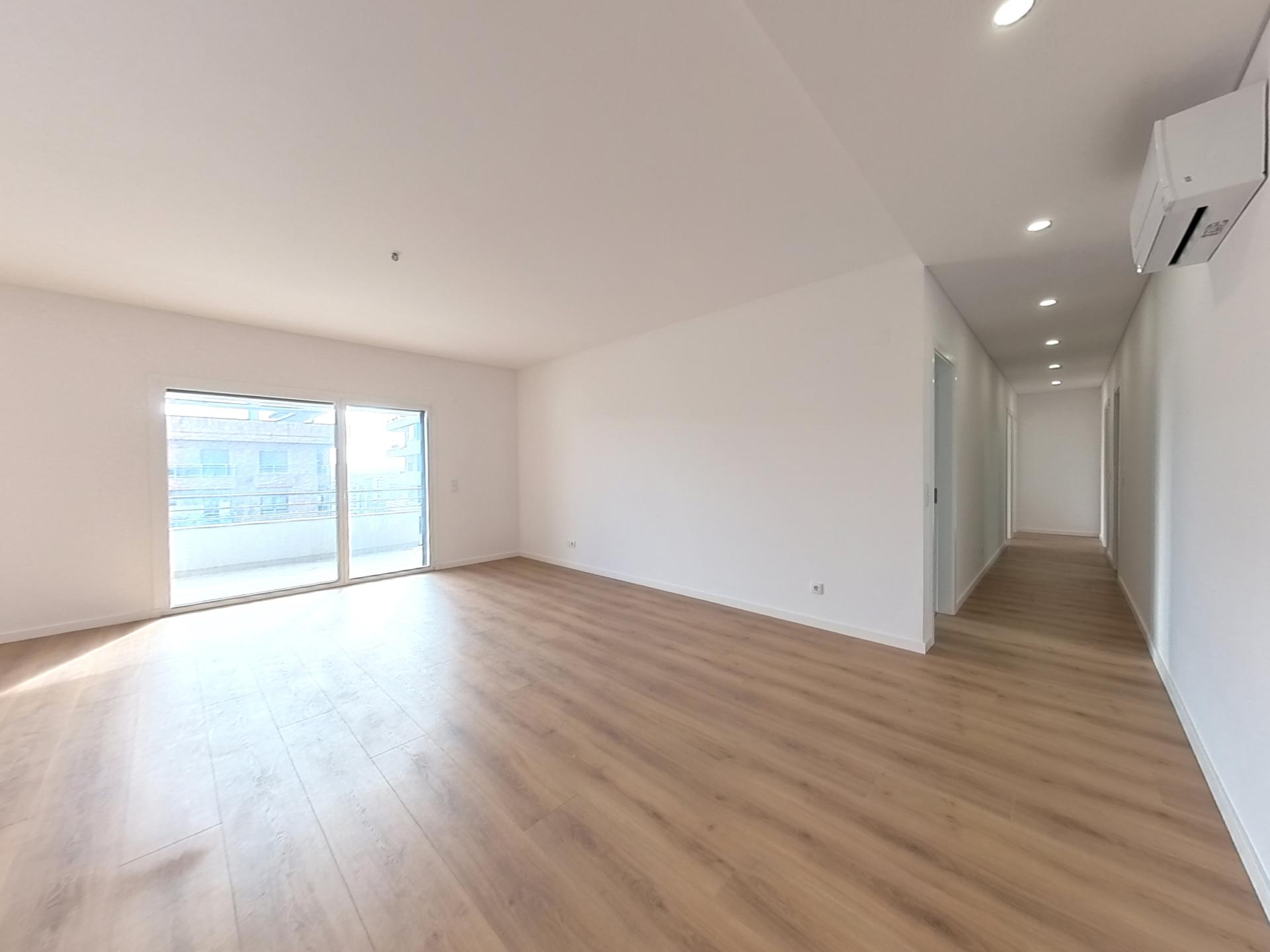 Apartamento T3 na Urbanização Colinas do Cruzeiro, Odivelas.