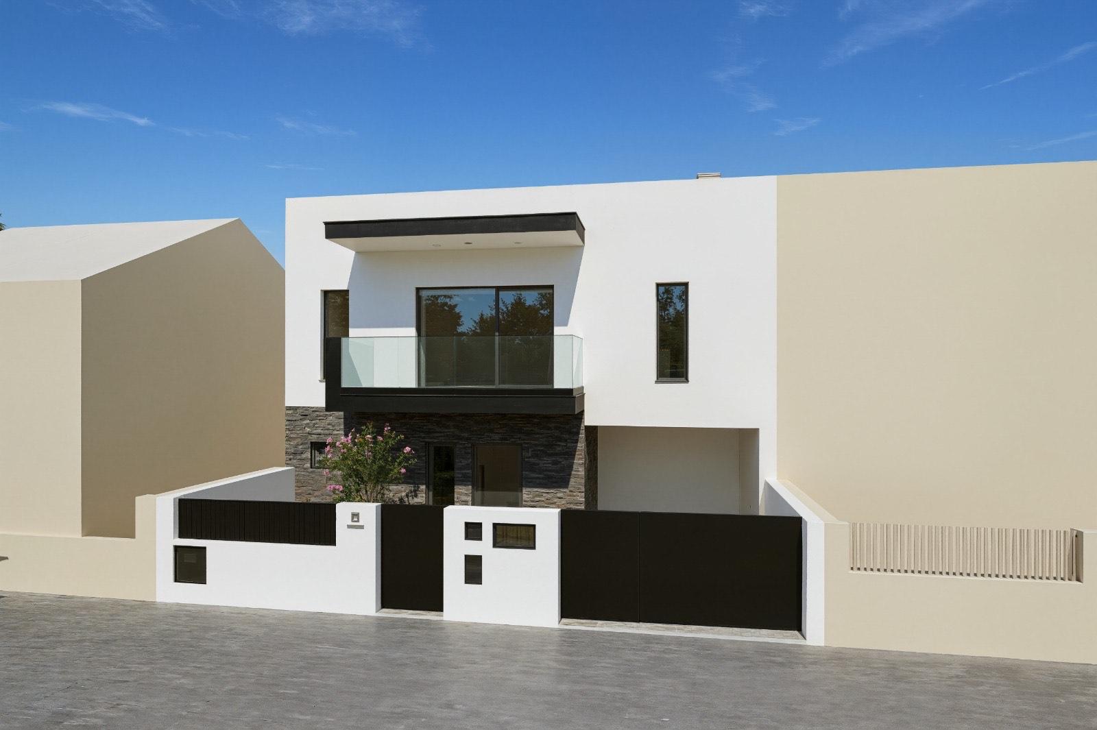 Moradia T3 Moderna em Construção no Bairro do Girassol - Ramada e Caneças
