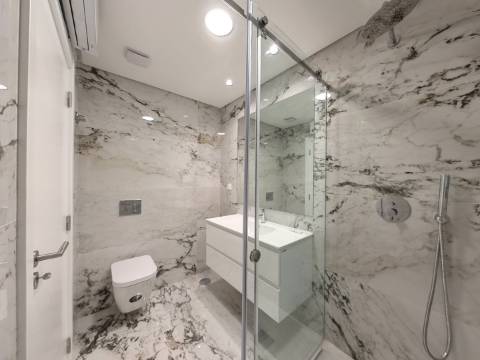 Excelente Apartamento T4 localizado no Centro de Caneças