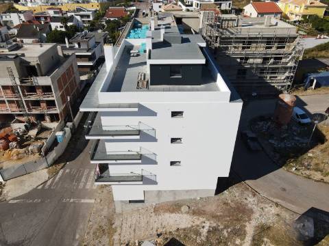 Apartamento Novo T3 com Garagem em Paradela, Santo António dos Cavaleiros