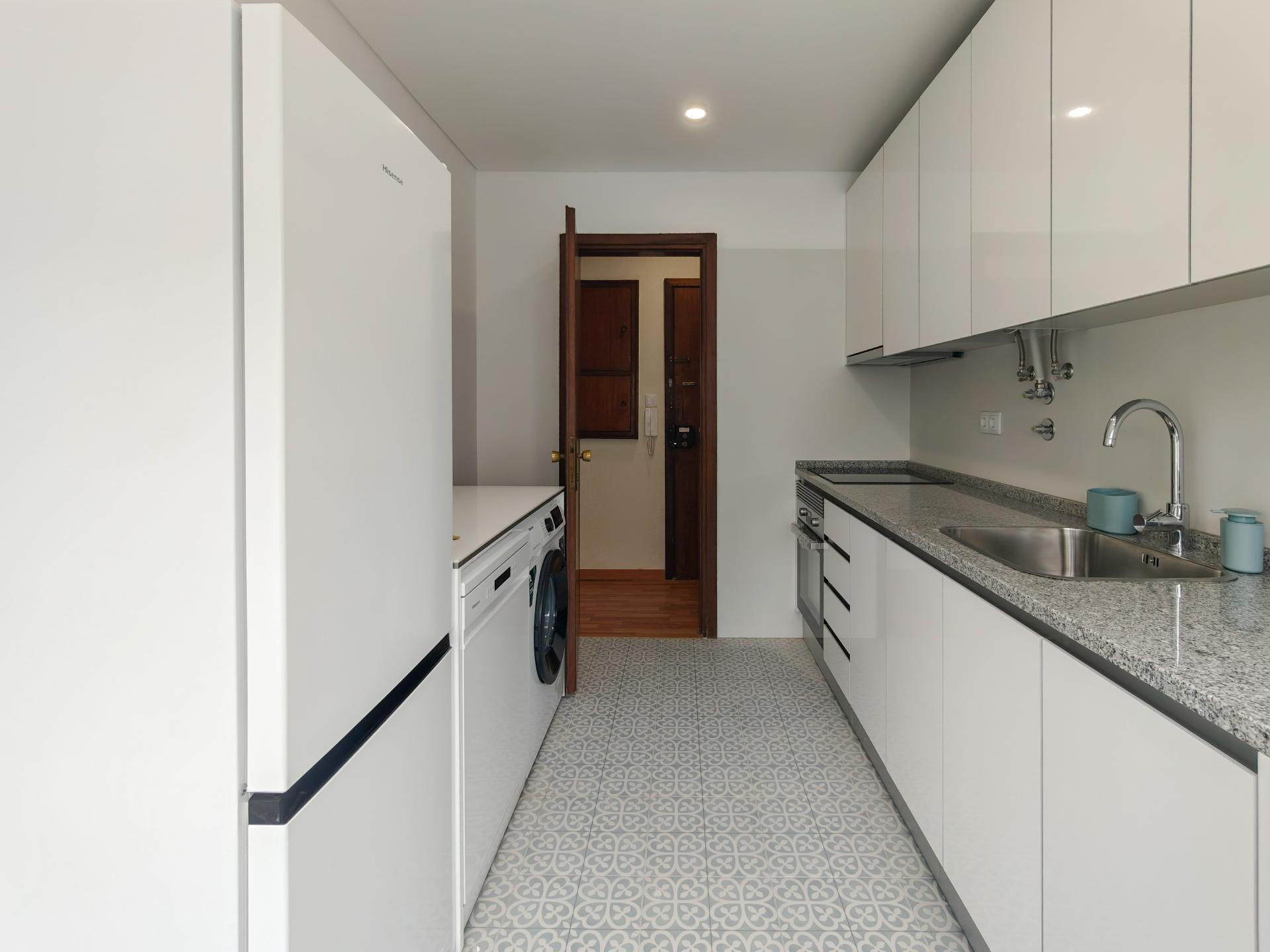 Apartamento T2 Remodelado no Centro de Odivelas | Avenida Dom Dinis