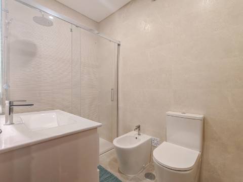 Apartamento T2 Remodelado no Centro de Odivelas | Avenida Dom Dinis