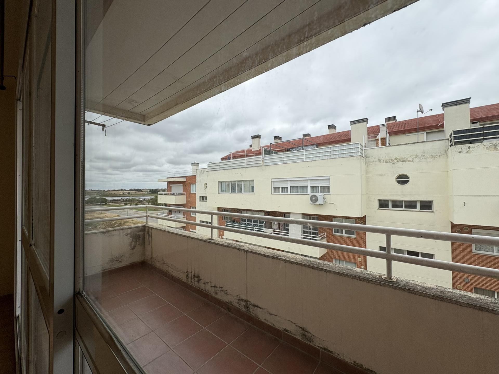 Apartamento T2 com vista rio na Quinta da Fonte da Prata | Alhos Vedros - Moita
