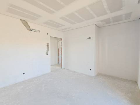 Apartamento Novo T3 com Garagem na Paradela, Santo António dos Cavaleiros
