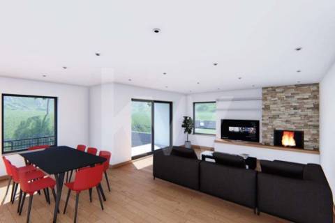 Moradia inserida em condomínio fechado em zona privilegiada