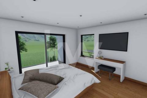 Moradia inserida em condomínio fechado em zona privilegiada