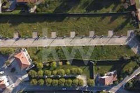 Lote totalmente infraestruturado em Moledo (S.ª Pé da Cruz)