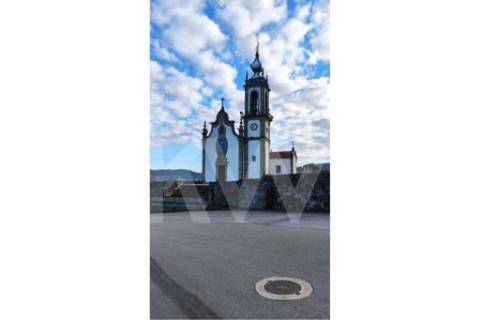 Terreno com viabilidade de Construção em Infesta (100m da capela de São Sebastião)