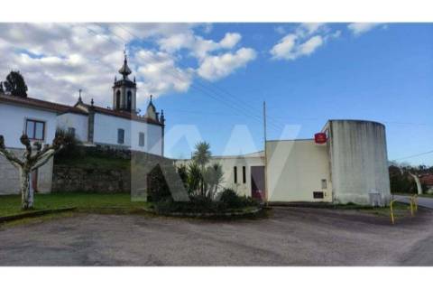 Terreno com viabilidade de Construção em Infesta (100m da capela de São Sebastião)