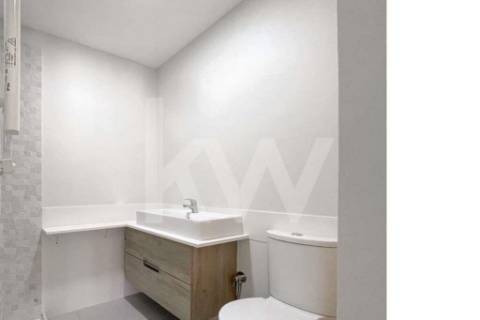 APARTAMENTO REMODELADO T4 COM 3 SUÍTES, 3 VARANDAS E GARAGEM, EM PLENA AV. DA REPÚBLICA