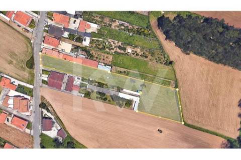 GRANDE LOTE DE TERRENO LOCALIZADO EM ZONA RESIDENCIAL, ARADA (OVAR)