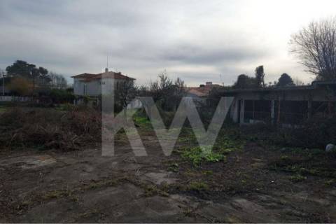 Terreno em Francelos perto do Mar com PIP aprovado para 6 moradias