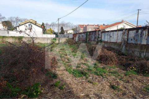 Terreno em Francelos perto do Mar com PIP aprovado para 6 moradias
