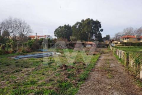 Terreno em Francelos perto do Mar com PIP aprovado para 6 moradias