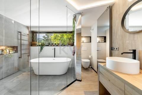 Quinta com amplo jardim, vinha, piscina, capela e vistas fabulosas, em Soalhães, Marco de Canaveses