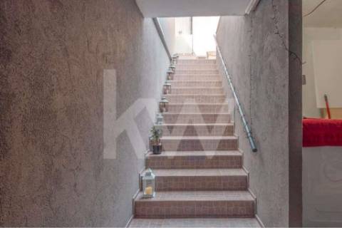 Duas Moradias T2 em Matosinhos – Garagem Dupla, Terraços e Vista Desafogada