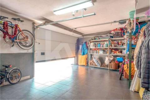 Duas Moradias T2 em Matosinhos – Garagem Dupla, Terraços e Vista Desafogada