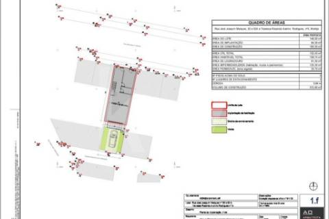 Moradia para restaurar com projeto de arquitetura para 4 quartos no Centro do Montijo e perto do Rio