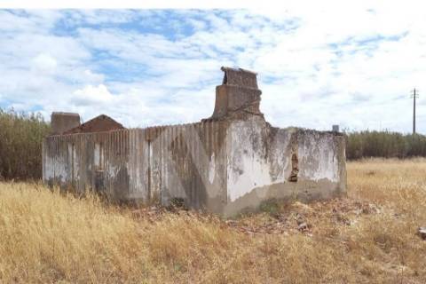 Terreno Corte das Cheiras com cerca de 28.000 m2 | Estrada real, Montijo