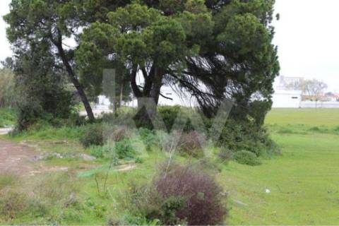 Terreno com 75.000 m2 para construção de armazéns no MONTIJO, Lisboa